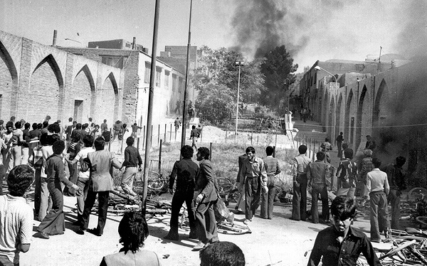 سالروز واقعه به آتش کشیدن مسجد جامع شهر کرمان بدست رژیم پهلوی
